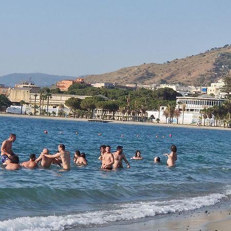 Loft Magna Grecia Reggio Calabria Centro Storico A 3 Minuti A Piedi Dal Mare Apartment Exterior photo
