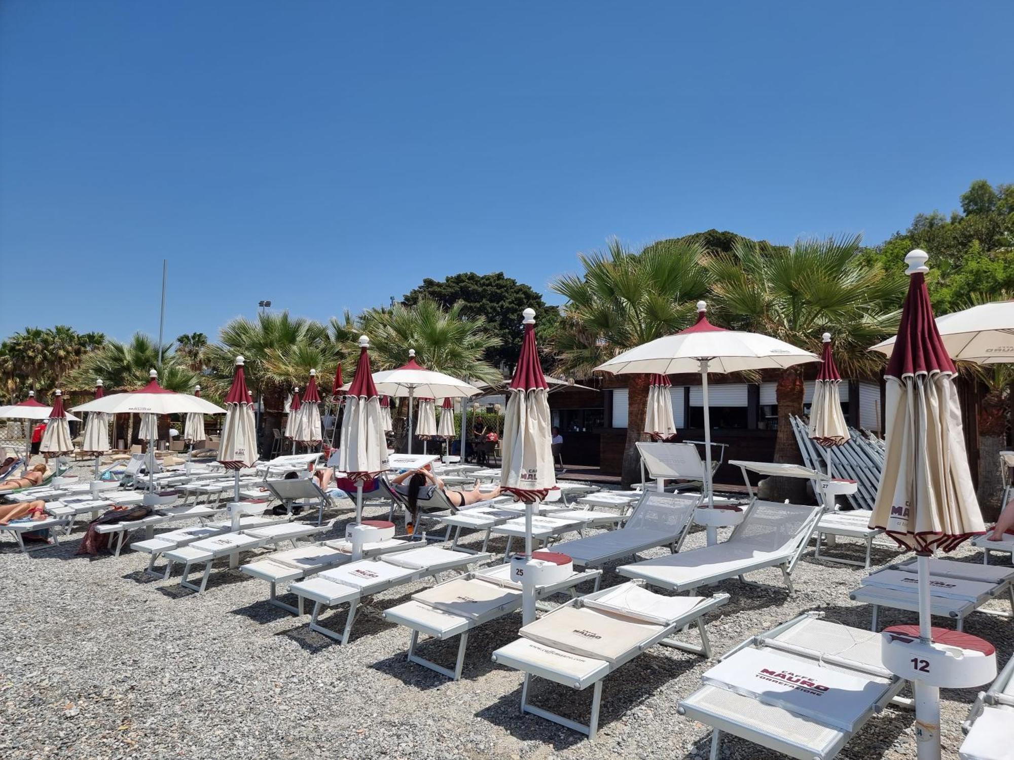 Loft Magna Grecia Reggio Calabria Centro Storico A 3 Minuti A Piedi Dal Mare Apartment Exterior photo